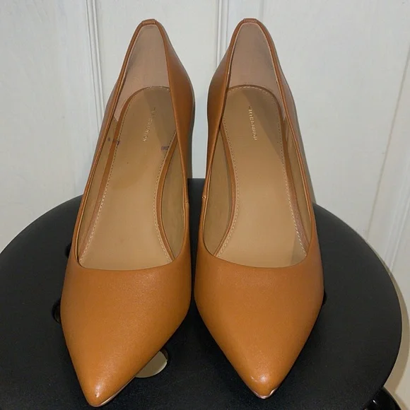 14th & Union Pumps Size 11 - Picture 3 of 10